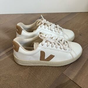 Veja Cream and Brown Suede Sneakers